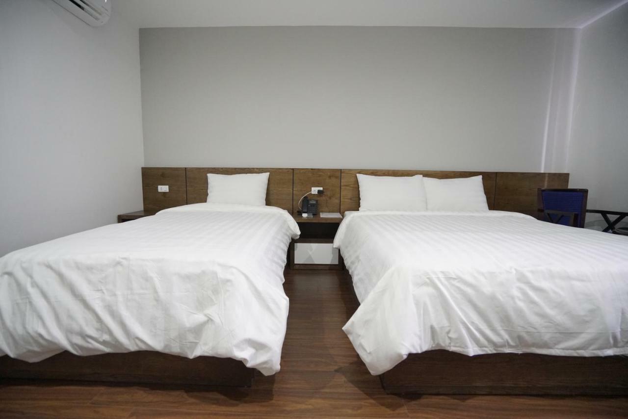 Lex Hotel Ha Long Esterno foto