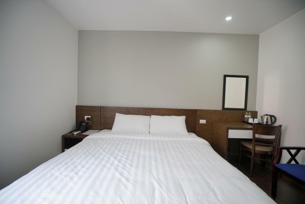 Lex Hotel Ha Long Esterno foto